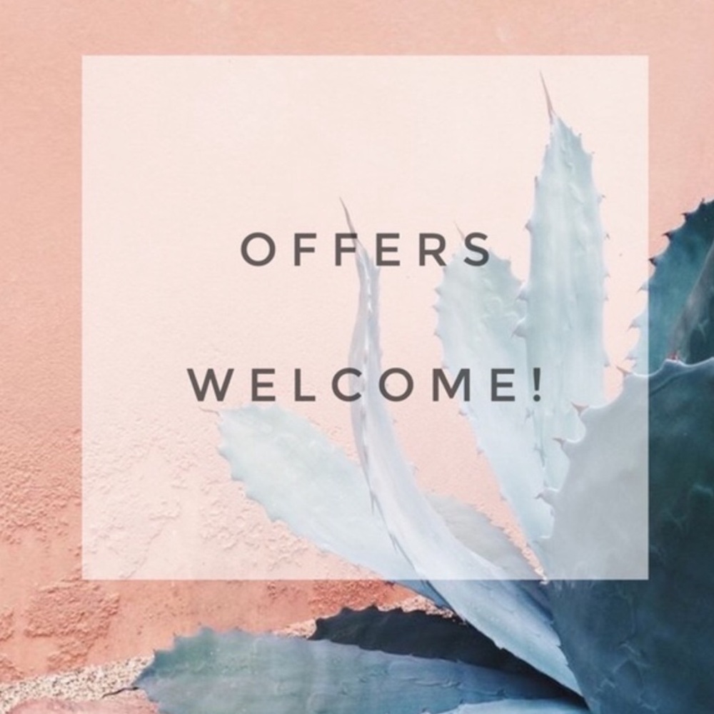 RESONABLE OFFERS ALWAYS WELCOME 💜